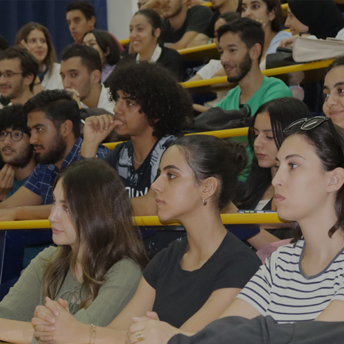 قائمة الطلبة المقبولين للتسجيل بالماجستير المهني تعليم عن بعد للسنة الجامعية  2026-2027